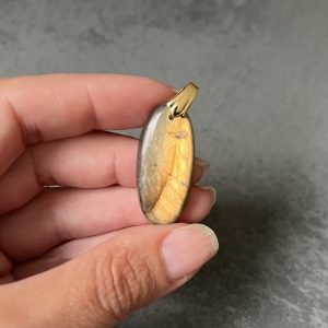Pendentif en labradorite n°10 - Lumina Vitae