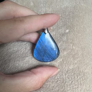Pendentif en labradorite n°11 - Lumina Vitae